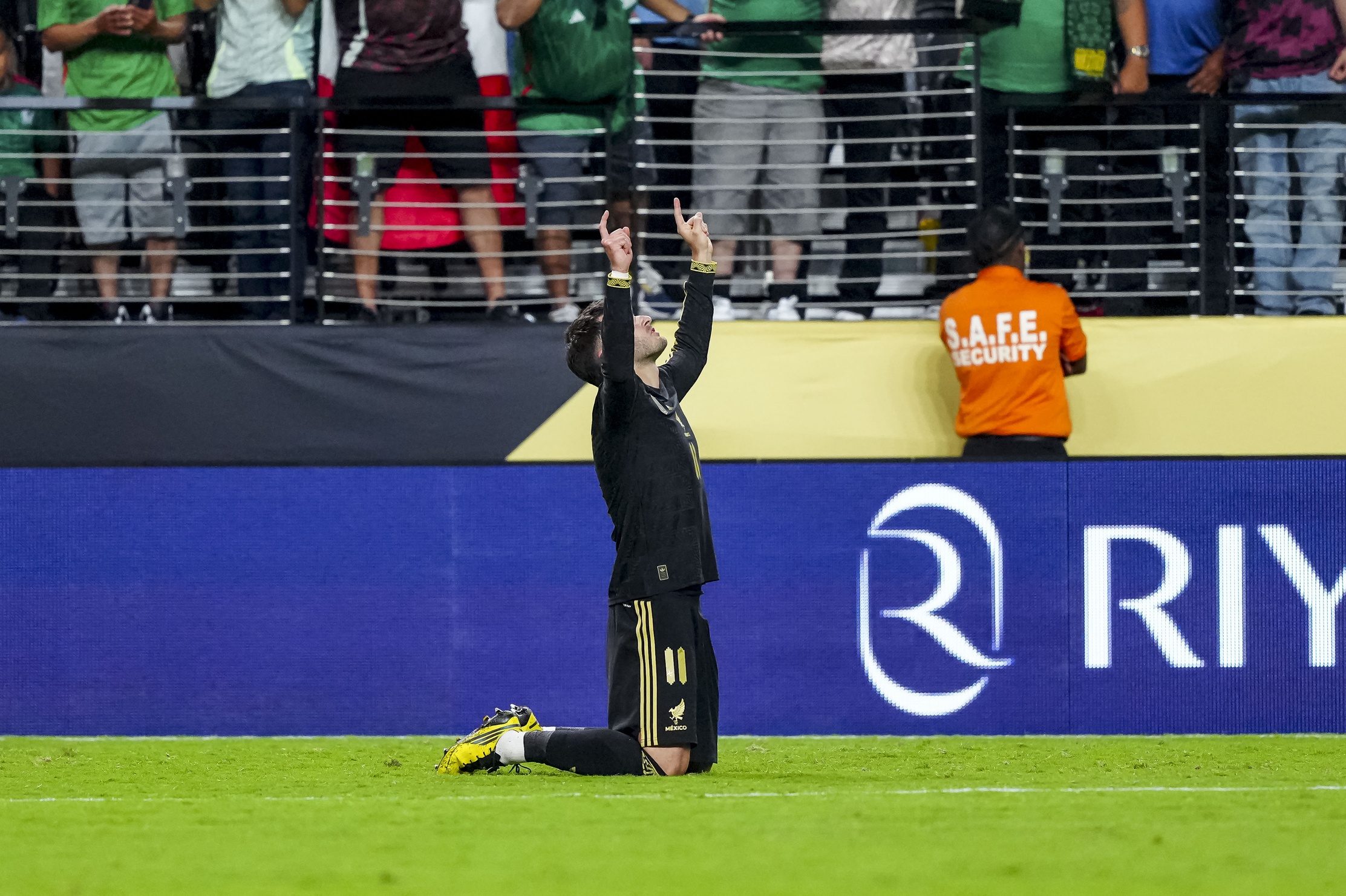 2025 CONCACAF Gold Cup: Expert Prediction For Mexico Vs. Honduras