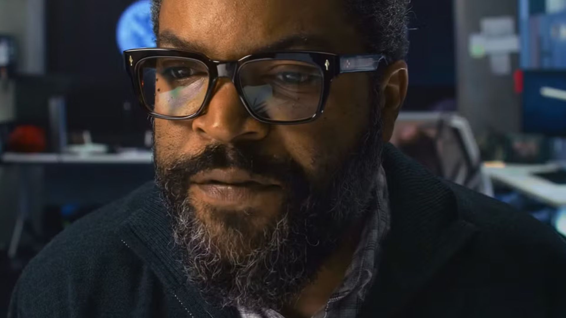 Alien Invasion Meets Video Conference: The Unexpected Prime Video Trailer You Need To See Alien Invasion Meets Video Conference: The Unexpected Prime Video Trailer You Need To See