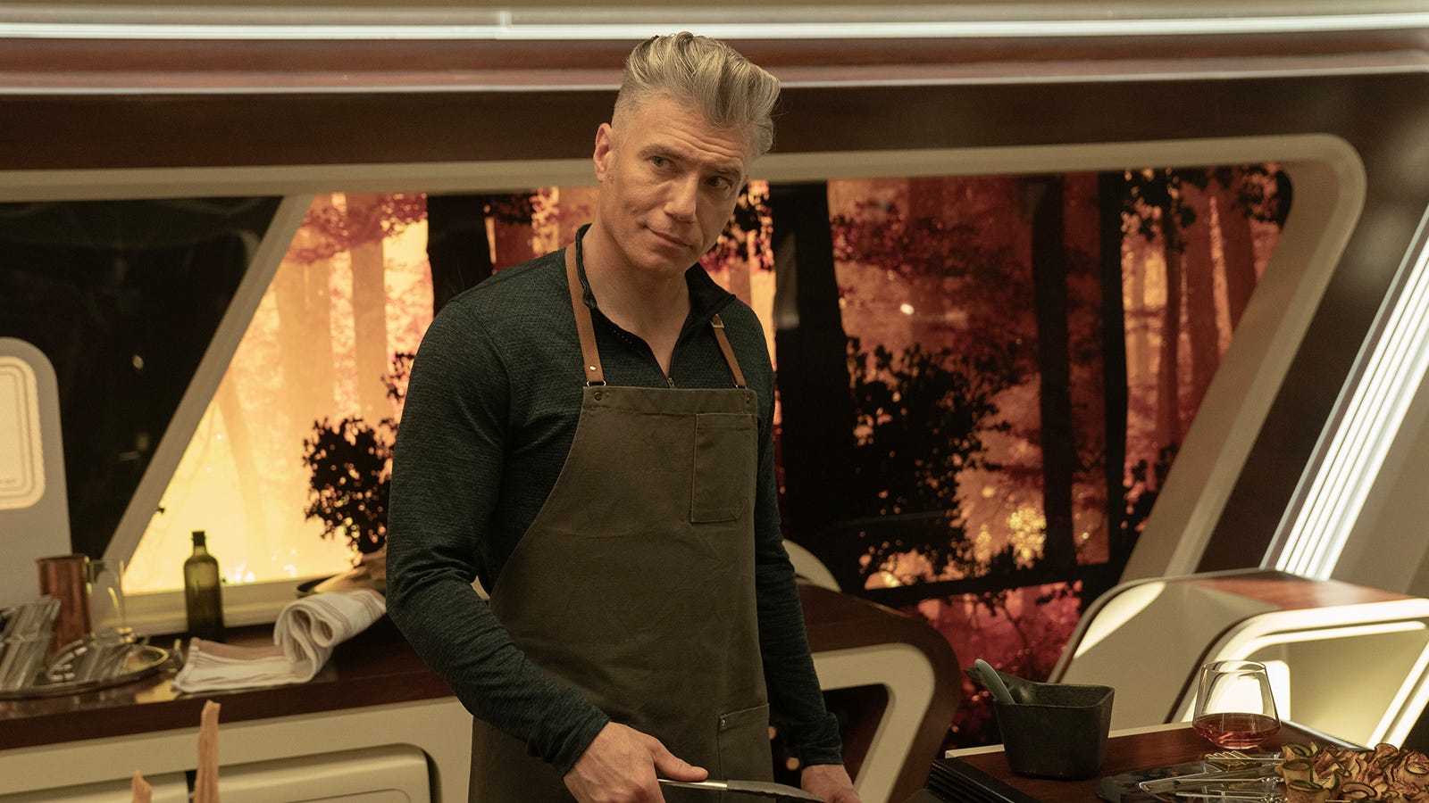 Anson Mount On Captain Pike's Fateful Season 3 Finale In Star Trek: Strange New Worlds