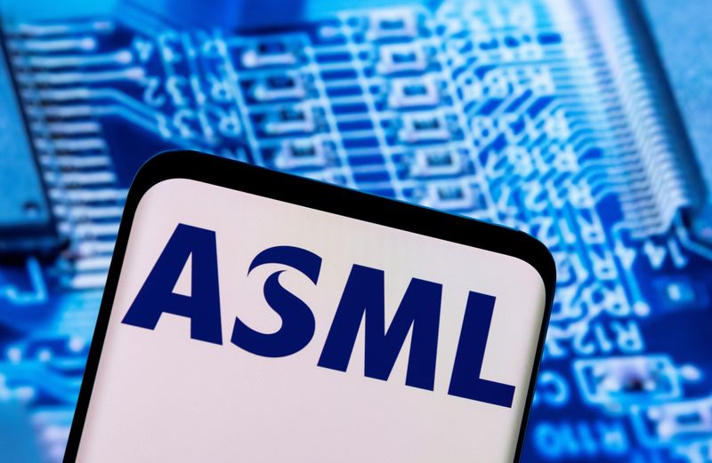 ASML Second Quarter Bookings Surpass Forecasts: Market Reaction ASML Second Quarter Bookings Surpass Forecasts: Market Reaction