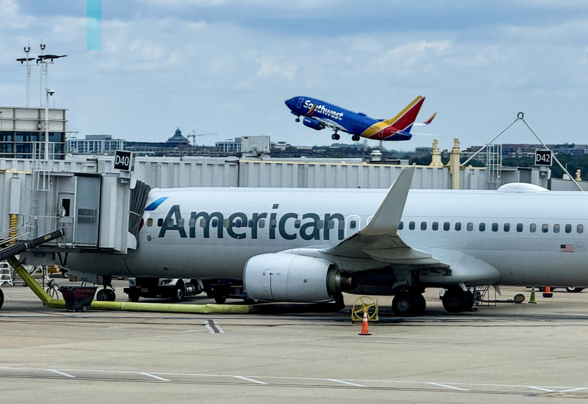 August Travel Chaos: American Airlines Cancels Hundreds Of Flights August Travel Chaos: American Airlines Cancels Hundreds Of Flights