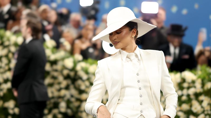Best Dressed At The 2025 Met Gala: Red Carpet Review Best Dressed At The 2025 Met Gala: Red Carpet Review
