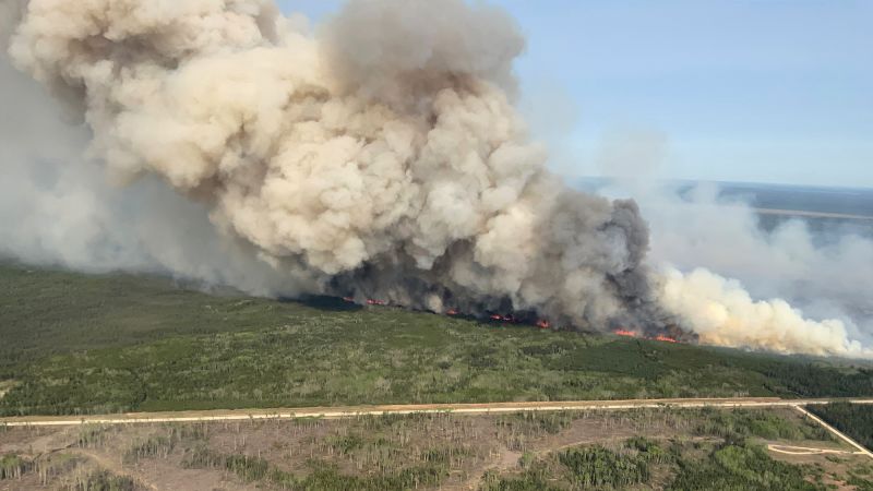 Canadian Wildfires Send Thick Smoke Into US, Triggering Health Concerns Canadian Wildfires Send Thick Smoke Into US, Triggering Health Concerns
