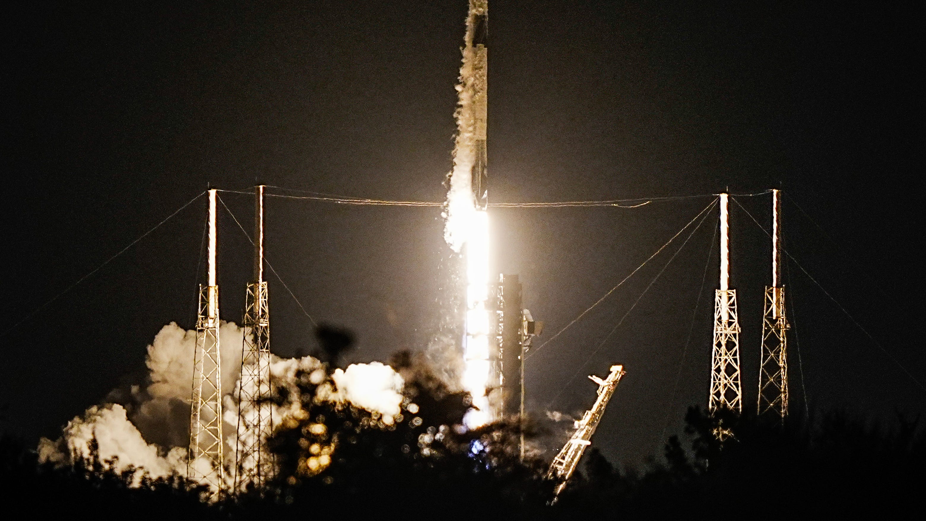 Cape Canaveral Ready: SpaceX's Starlink Mission Set For Tuesday Morning