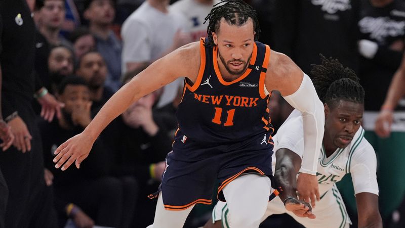 Celtics Star Injured, Knicks Dominate Game 4 For 3-1 Series Advantage Celtics Star Injured, Knicks Dominate Game 4 For 3-1 Series Advantage