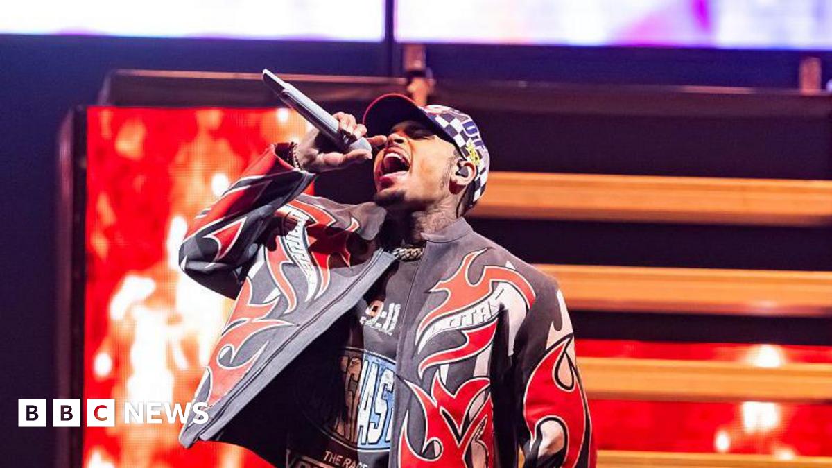 Chris Brown Arrested And Charged: Details Emerge From London Nightclub Assault Chris Brown Arrested And Charged: Details Emerge From London Nightclub Assault