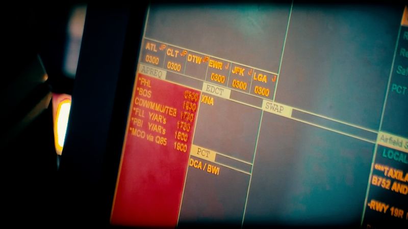 CNN Report: Widespread Aircraft System Outages Pose Potential Danger CNN Report: Widespread Aircraft System Outages Pose Potential Danger