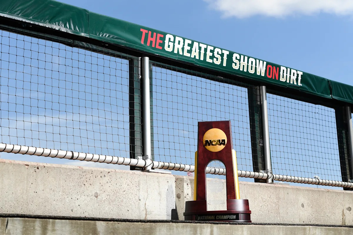 College World Series Update: LSU, UCLA Advance After Day 2 Wins College World Series Update: LSU, UCLA Advance After Day 2 Wins