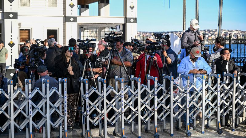 Confusion Reigns: Initial Reactions To The Russia And Ukraine's First Direct Talks In Years Confusion Reigns: Initial Reactions To The Russia And Ukraine's First Direct Talks In Years
