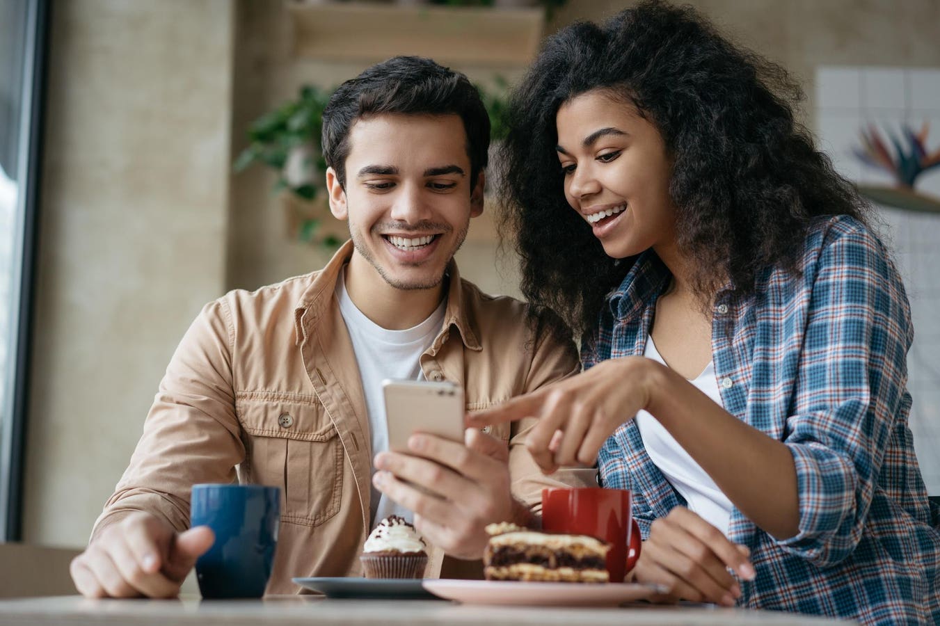 Decoding Jet2holidays' TikTok Domination:  Growth And Engagement Strategies