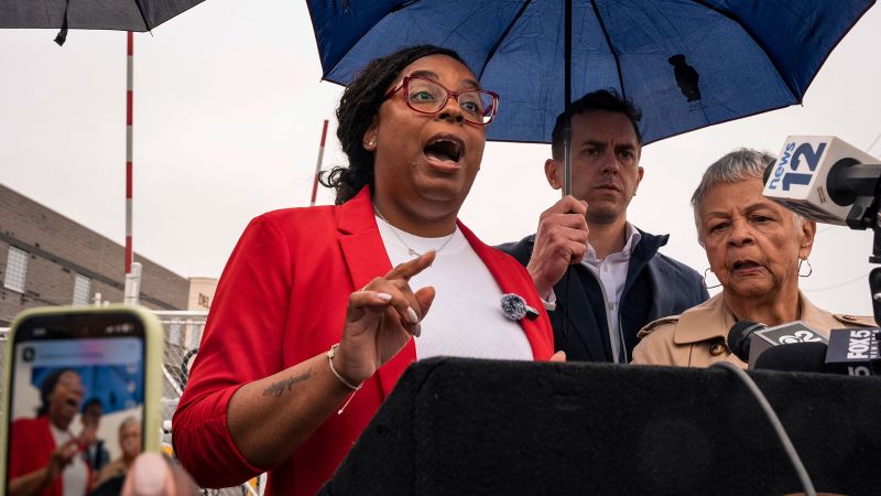 DHS Accuses Lawmakers Of 'Storming' ICE Facility, Defying Oversight Laws DHS Accuses Lawmakers Of 'Storming' ICE Facility, Defying Oversight Laws