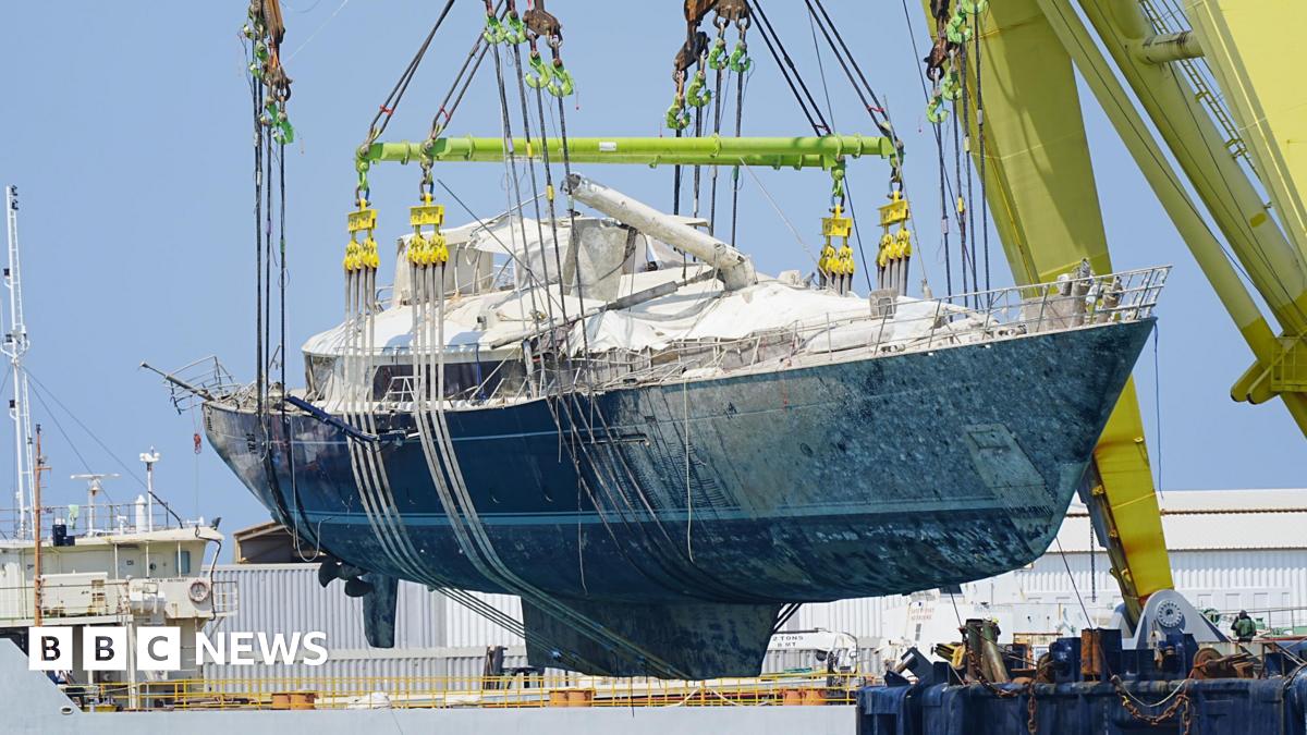 Experts To Examine The $30 Million Sunken Yacht Bayesian: What Will They Find? Experts To Examine The $30 Million Sunken Yacht Bayesian: What Will They Find?