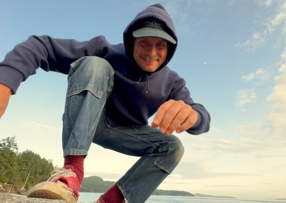Extensive Setlist: Mac DeMarco's Los Angeles Concert Review Extensive Setlist: Mac DeMarco's Los Angeles Concert Review