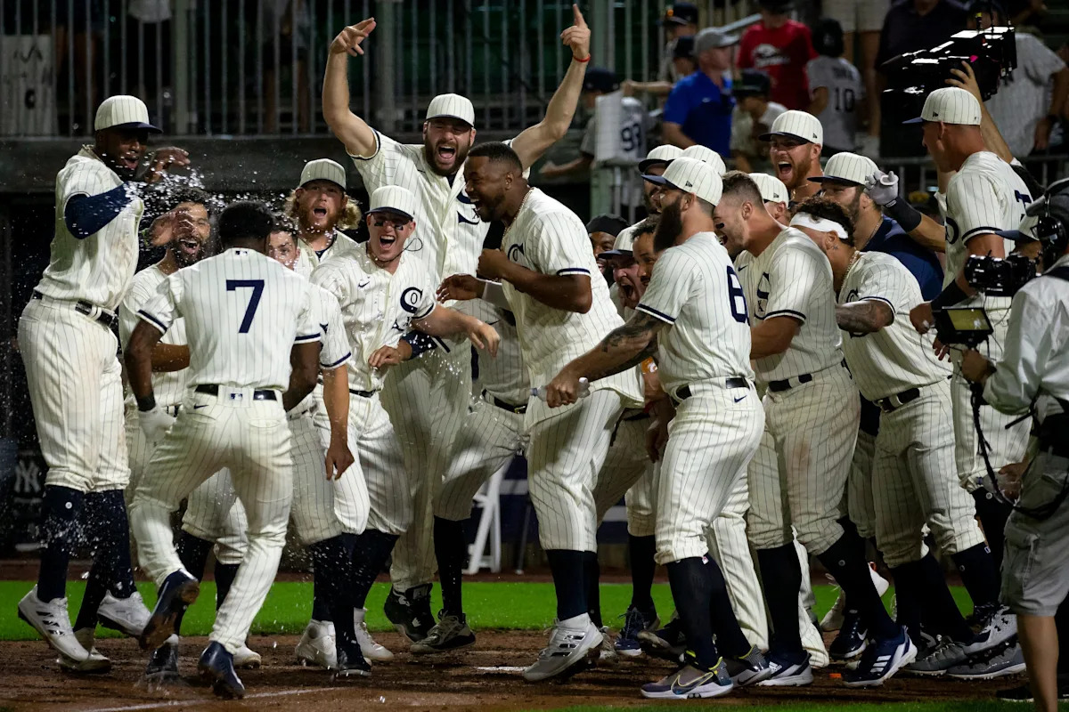 Field Of Dreams Game: MLB Officially Returning In 2026 Field Of Dreams Game: MLB Officially Returning In 2026