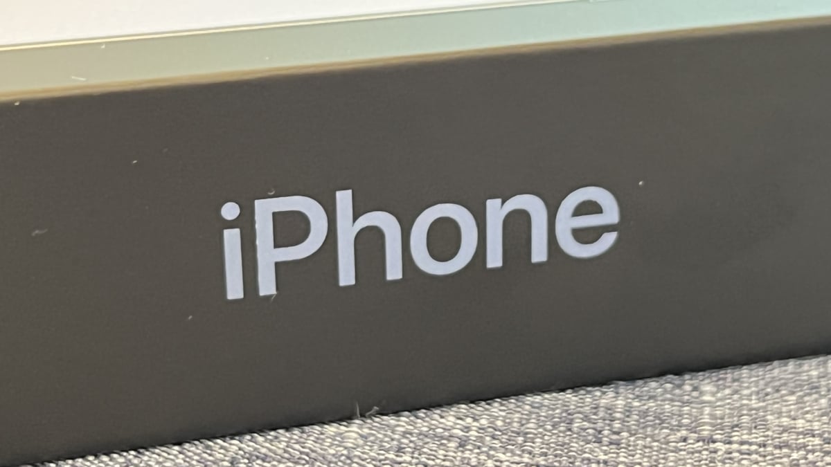 First Look: Black IPhone 17 Pro And IPhone 17 Air Designs Surface Online First Look: Black IPhone 17 Pro And IPhone 17 Air Designs Surface Online