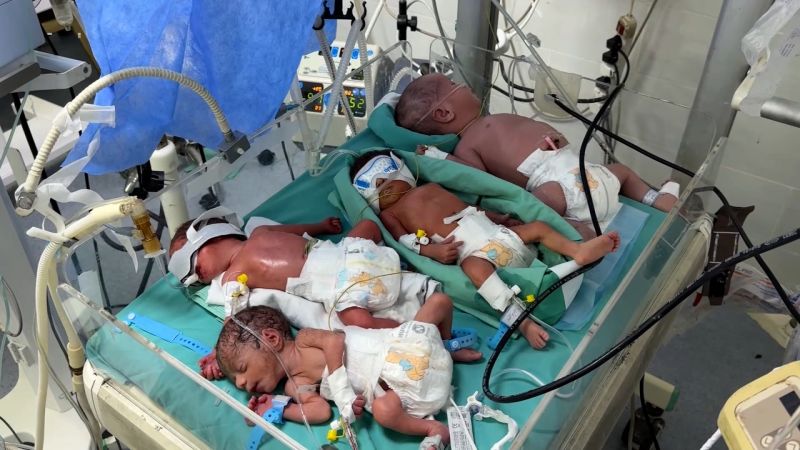 Heartbreaking Images: Four Infants Battle For Life In Overcrowded Gaza ICU Heartbreaking Images: Four Infants Battle For Life In Overcrowded Gaza ICU