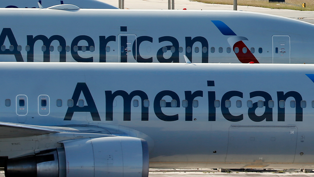 Hundreds Of American Airlines Flights Cancelled At O'Hare? Details Here Hundreds Of American Airlines Flights Cancelled At O'Hare? Details Here