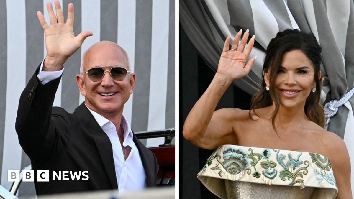 In Pictures: Jeff Bezos Marries Lauren Sanchez In Venice In Pictures: Jeff Bezos Marries Lauren Sanchez In Venice