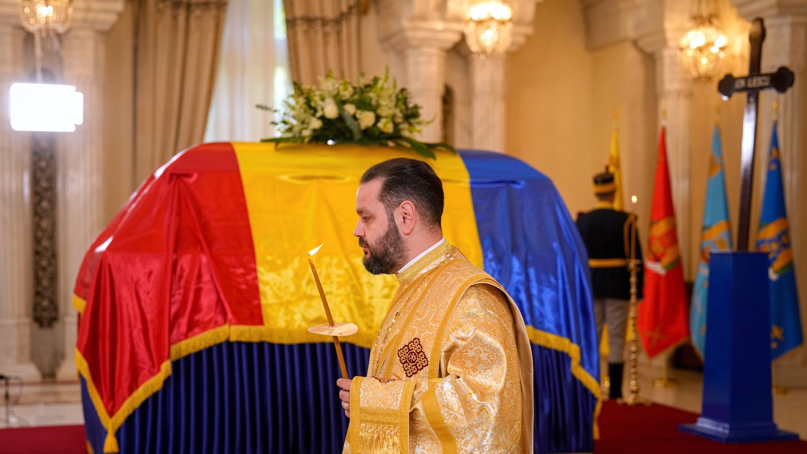 Ion Iliescu's Funeral: A Nation Divided Reflects On Post-Communist Era
