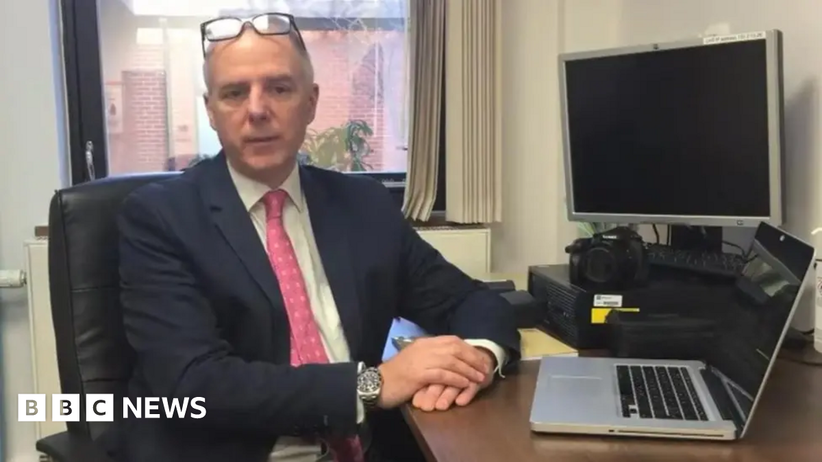 Jonathan Peter Brooks: Plastic Surgeon Sentenced For Attack On Colleague Jonathan Peter Brooks: Plastic Surgeon Sentenced For Attack On Colleague