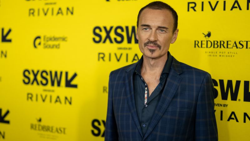 Julian McMahon, Actor Known For Nip/Tuck And Charmed, Dies At 56 Julian McMahon, Actor Known For Nip/Tuck And Charmed, Dies At 56