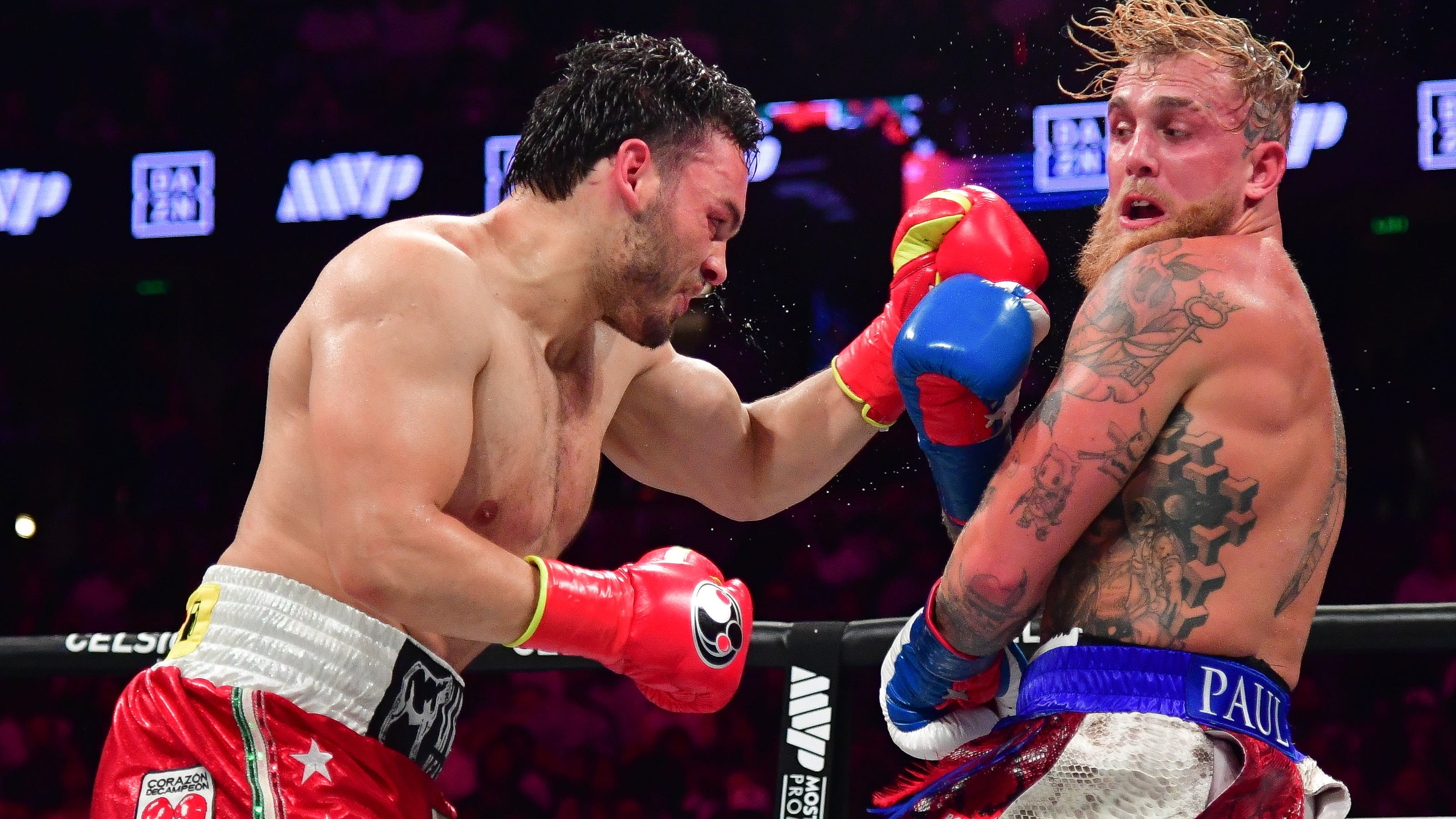 Julio César Chávez Jr. Y El ICE: Entendiendo La Situación Legal Del Boxeador. Julio César Chávez Jr. Y El ICE: Entendiendo La Situación Legal Del Boxeador.