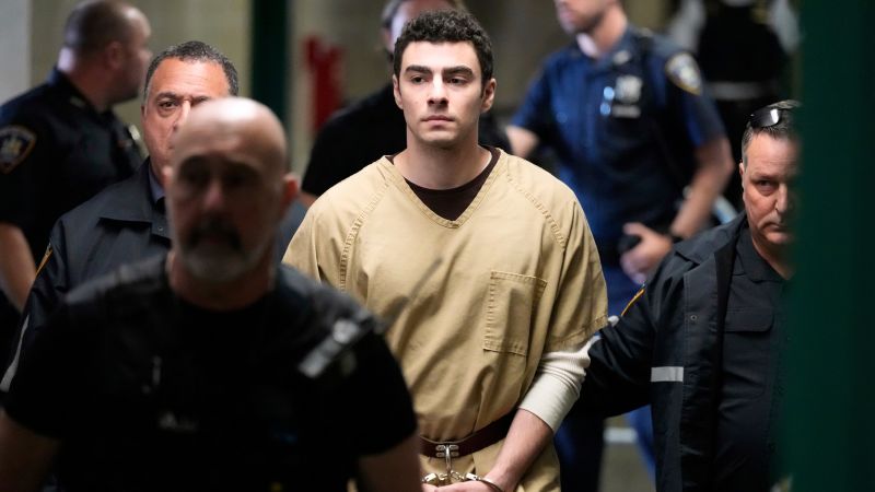 Luigi Mangione's Defense Seeks To Block Death Penalty In UnitedHealthcare CEO Murder Case Luigi Mangione's Defense Seeks To Block Death Penalty In UnitedHealthcare CEO Murder Case