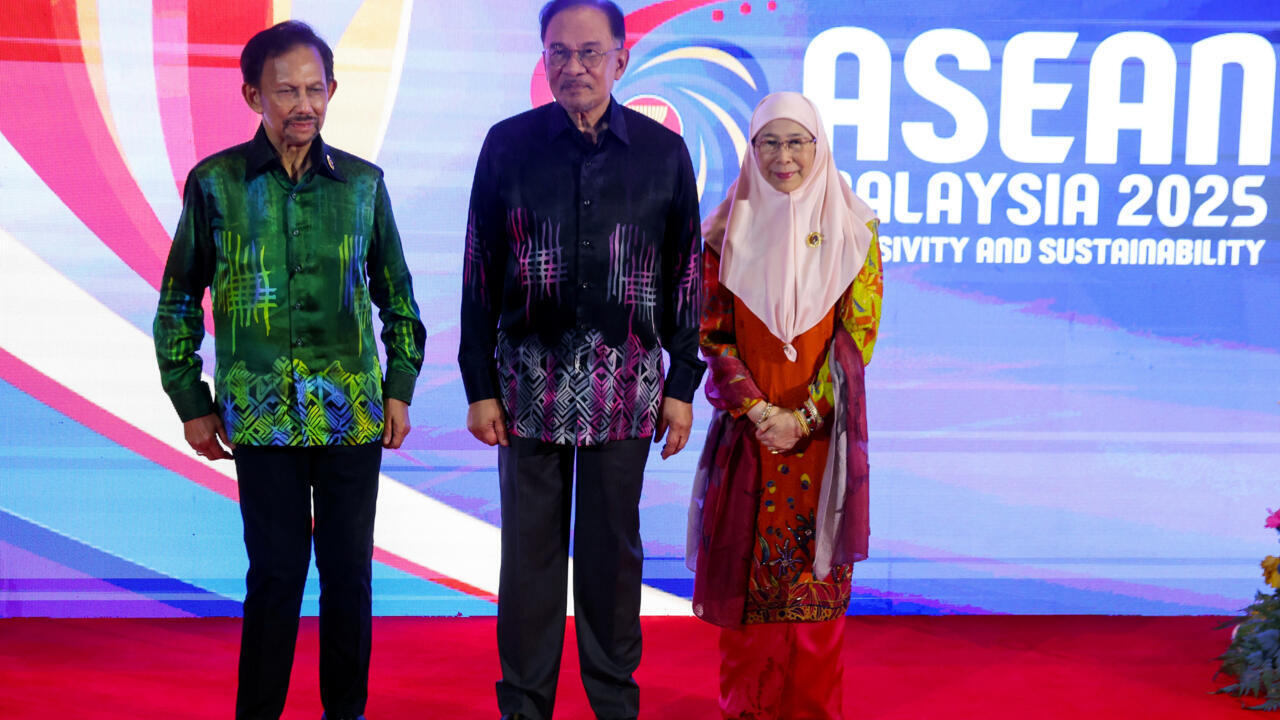 Malaysian Government Confirms: Brunei Sultan Receiving Treatment In KL Hospital For Fatigue Malaysian Government Confirms: Brunei Sultan Receiving Treatment In KL Hospital For Fatigue