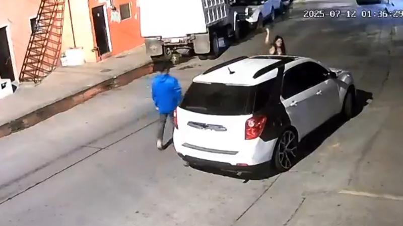 Mexico Street Shooting: Surveillance Video Captures Fatal Incident Mexico Street Shooting: Surveillance Video Captures Fatal Incident