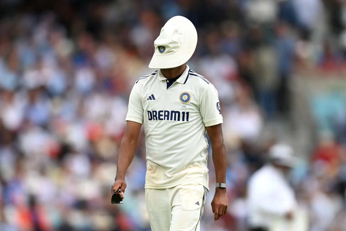 Mohammed Siraj's Blunder: How England Turned The Test Match Around Mohammed Siraj's Blunder: How England Turned The Test Match Around