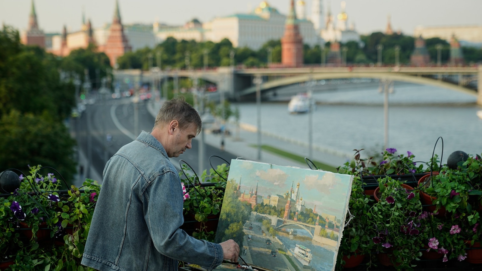 Moscow Targeted By Ukrainian Drones: Zelenskyy's Call For Putin's Accountability Moscow Targeted By Ukrainian Drones: Zelenskyy's Call For Putin's Accountability