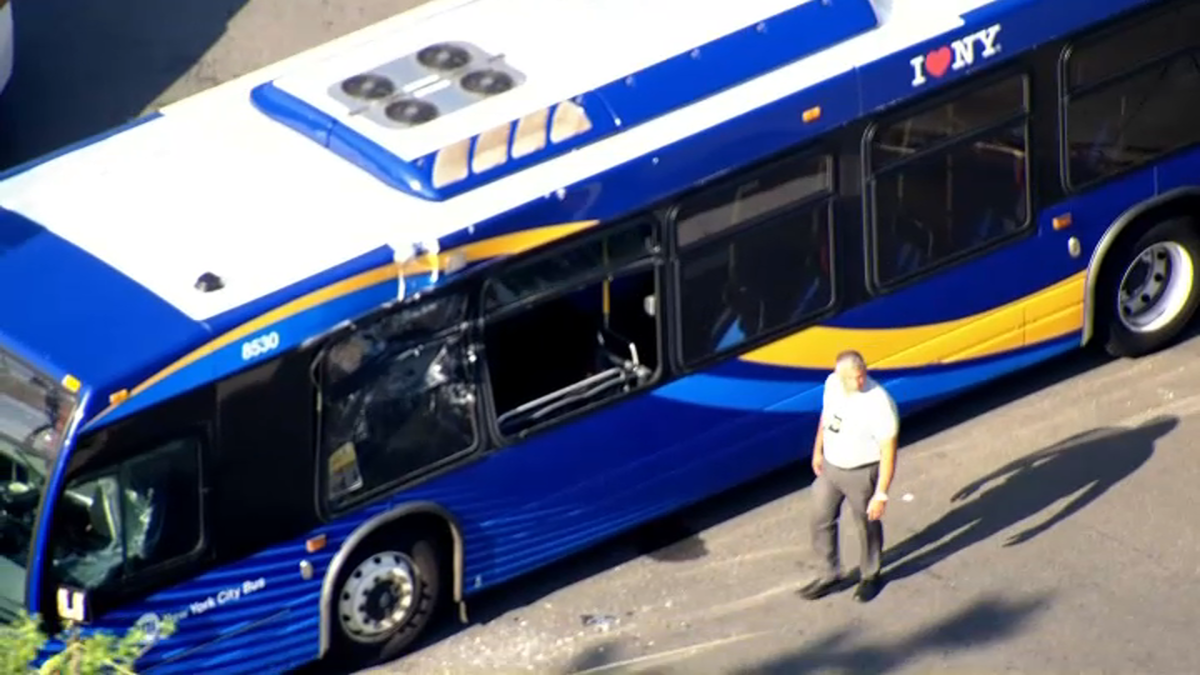 MTA Bus Collision In Queens: Traffic Delays And Investigation MTA Bus Collision In Queens: Traffic Delays And Investigation