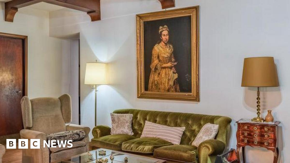 Nazi-Looted Artwork Surfaces In Estate Agent Advertisement After 80 Years