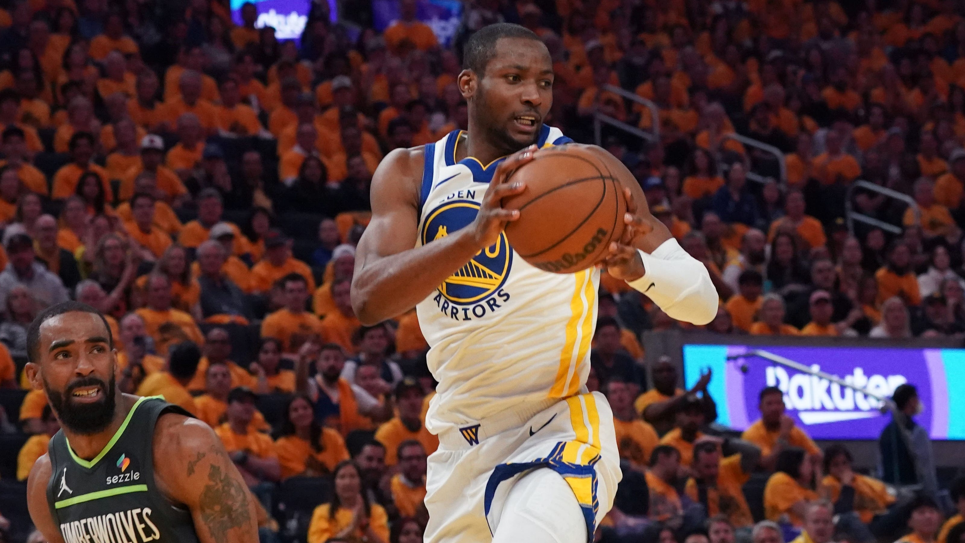NBA Analyst Offers Simple Solution To Kuminga-Warriors Contract Negotiation NBA Analyst Offers Simple Solution To Kuminga-Warriors Contract Negotiation