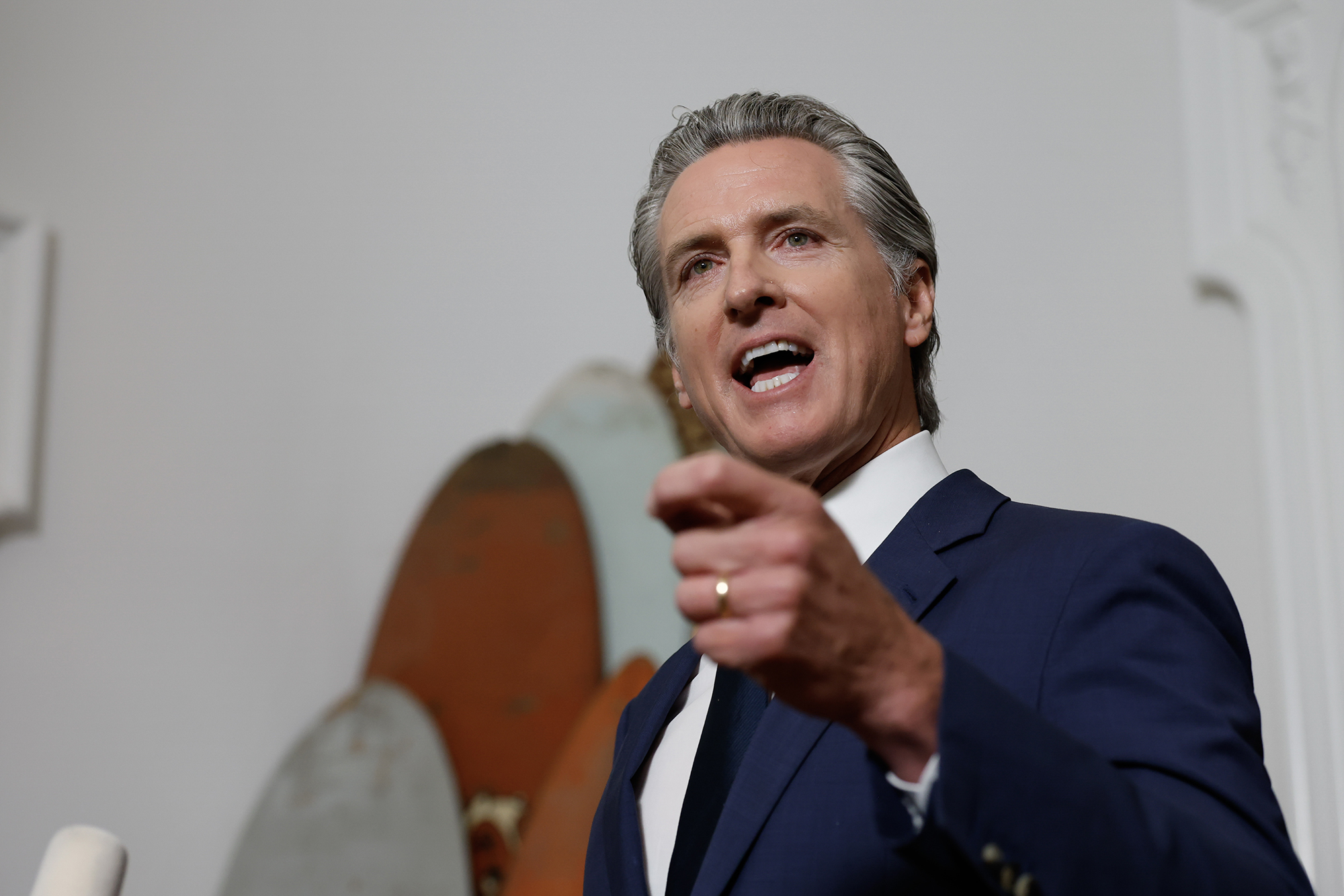 Newsom's Sharp Attacks On Trump: Short-Term Gain Or Long-Term Strategy?