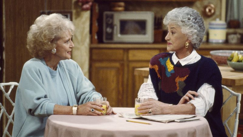 On-Set Tension: The Untold Story Of Betty White And Bea Arthur's Golden Girls Relationship On-Set Tension: The Untold Story Of Betty White And Bea Arthur's Golden Girls Relationship