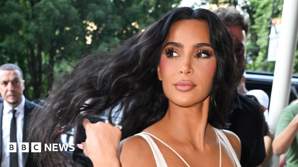 Paris Robbery Trial: Kim Kardashian Scheduled To Testify Paris Robbery Trial: Kim Kardashian Scheduled To Testify