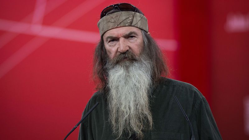 Phil Robertson Dies At 79: Remembering The Duck Dynasty Star Phil Robertson Dies At 79: Remembering The Duck Dynasty Star