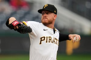Pirates Preview: Buccaneers Clash With Snakes Under Friday Night Lights Pirates Preview: Buccaneers Clash With Snakes Under Friday Night Lights