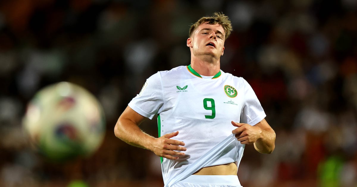 Poor Ireland Display: Player Ratings Highlight Kelleher And Ferguson's Unsuccessful Support Poor Ireland Display: Player Ratings Highlight Kelleher And Ferguson's Unsuccessful Support
