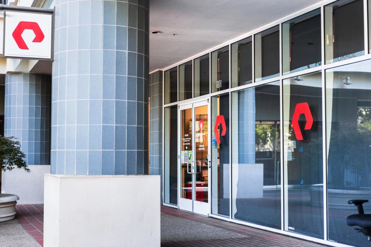Pure Storage Q2 Earnings Exceed Expectations: Stock Soars (PSTG:NYSE) Pure Storage Q2 Earnings Exceed Expectations: Stock Soars (PSTG:NYSE)