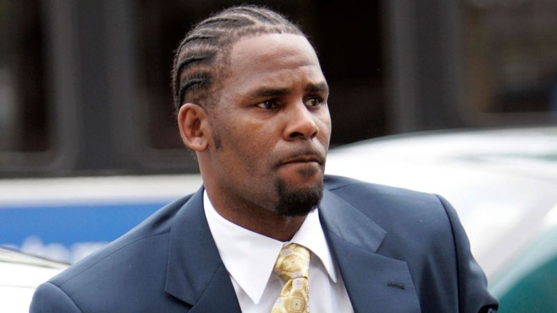 R. Kelly's Attorneys Claim Prison Staff Drugged Him Before Hospitalization R. Kelly's Attorneys Claim Prison Staff Drugged Him Before Hospitalization