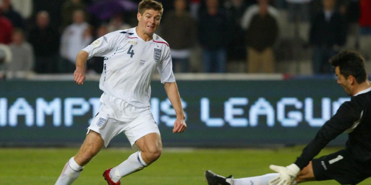 ¿Recuerdas A Koldo Álvarez? Su Brillantez Ante Beckham, Lampard Y Gerrard En Montjuïc ¿Recuerdas A Koldo Álvarez? Su Brillantez Ante Beckham, Lampard Y Gerrard En Montjuïc