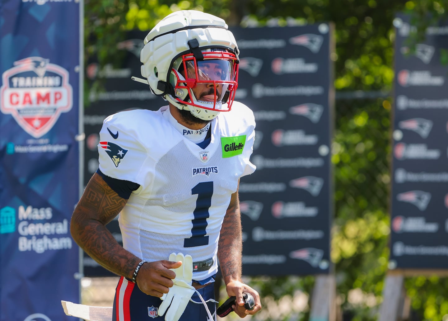 Season Over For Patriots WR Ja'Lynn Polk After Shoulder Injury Season Over For Patriots WR Ja'Lynn Polk After Shoulder Injury