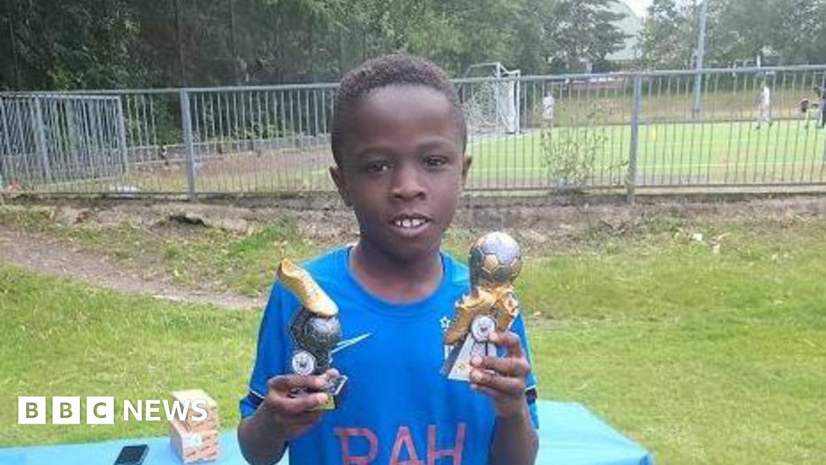 Second Boy Dies Following M4 Minibus Crash Near Reading Second Boy Dies Following M4 Minibus Crash Near Reading