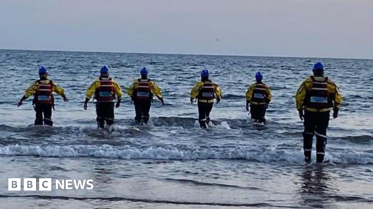 Six Children Pulled From Sea After Aberavon Beach Emergency Six Children Pulled From Sea After Aberavon Beach Emergency