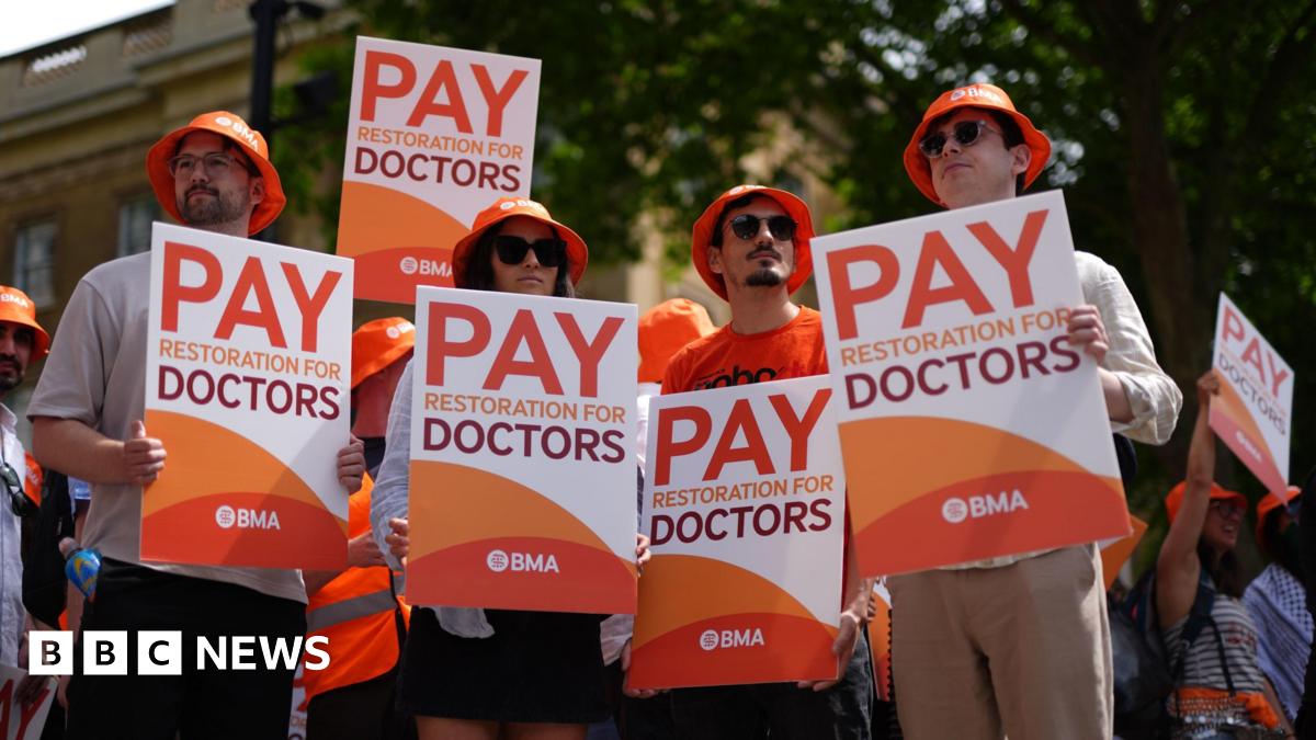 Streeting's Apology To Resident Doctors Amidst Contract Dispute