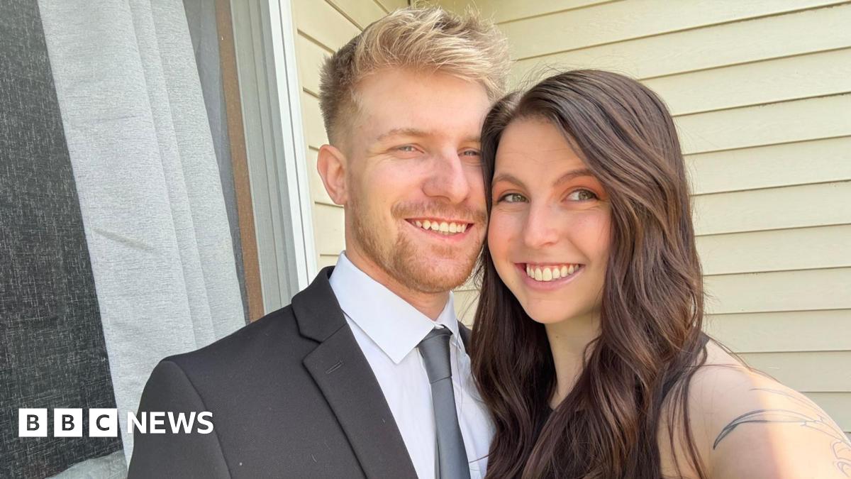 Tinder's New Height Filter: Does Height Really Matter In Dating? Tinder's New Height Filter: Does Height Really Matter In Dating?