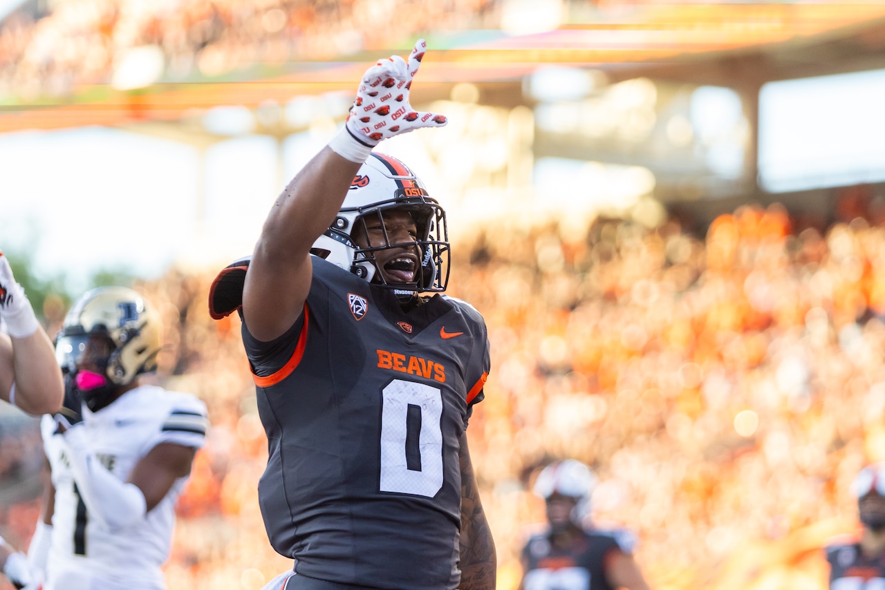 Top 100 College Football Players: Oregon State's Breakout Star Included In EA Sports Game Top 100 College Football Players: Oregon State's Breakout Star Included In EA Sports Game