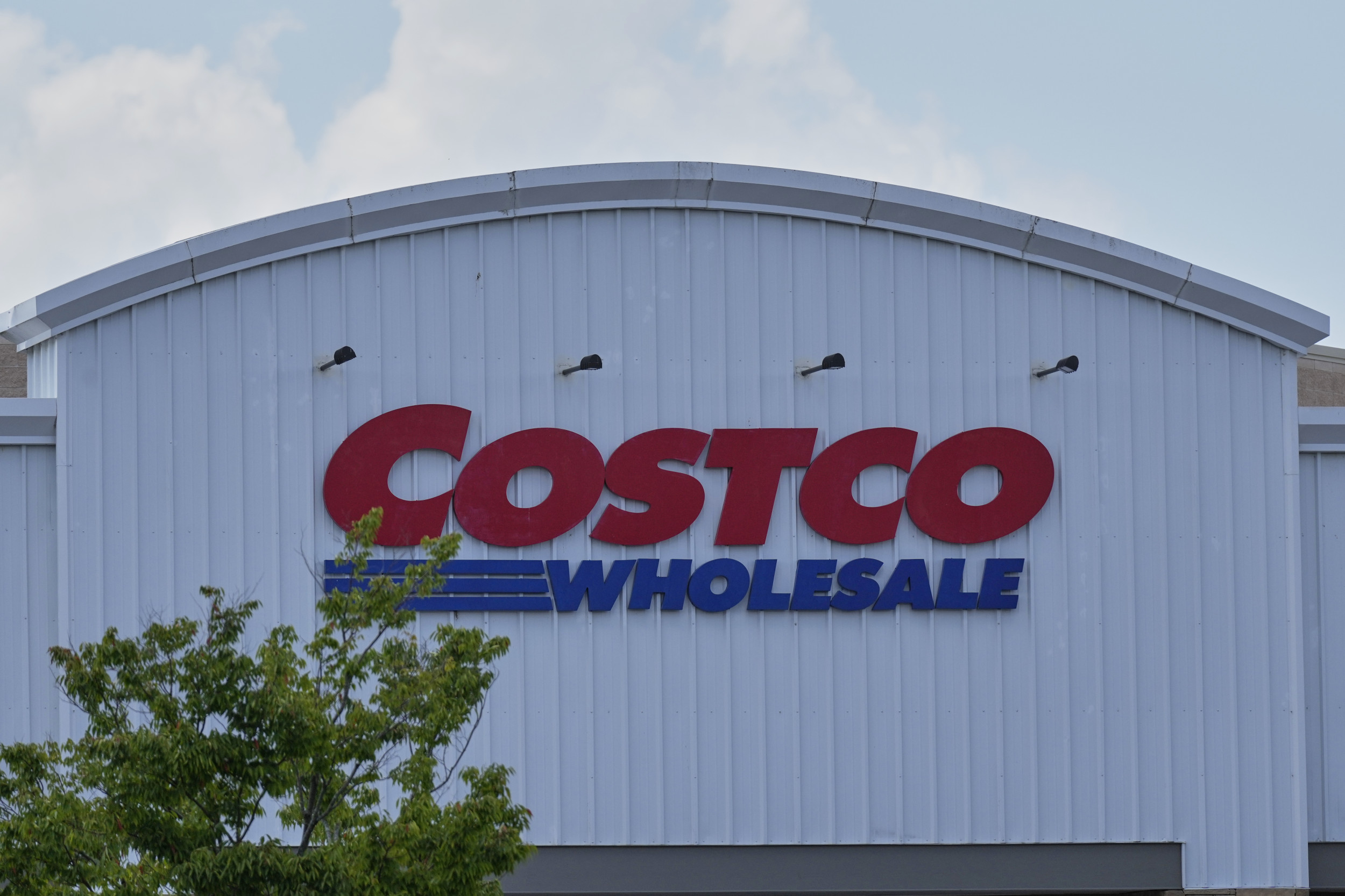 Trump Administration's Proposed Costco Ban: Concerns And Implications For Iranians Trump Administration's Proposed Costco Ban: Concerns And Implications For Iranians